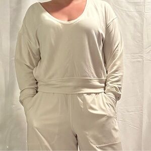 Lululemon Athletica BeCalm Scoop Neck Pullover